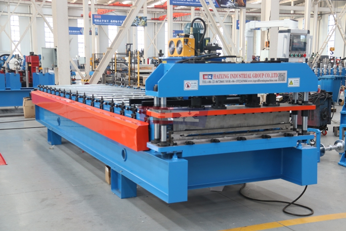 Haixing wall cladding panel machine with automatic length cutting and production control