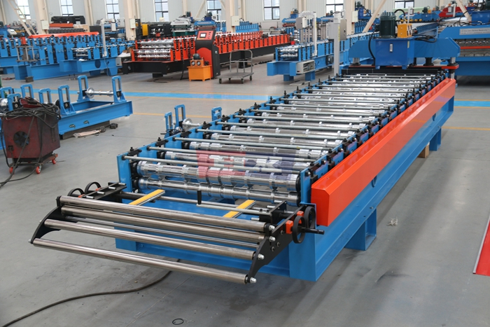 Haixing customized metal wall panel machine for different cladding profiles and dimensions